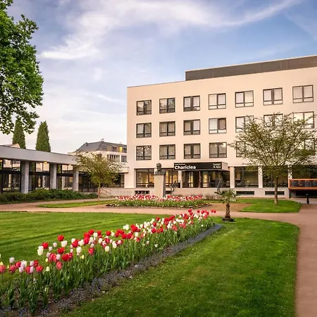 ホテル & Chariclea