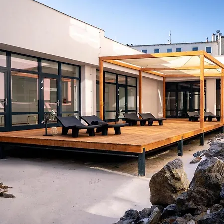 & Chariclea Hotel 4*