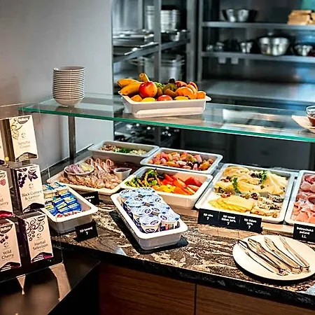 & Chariclea Hotel 4*