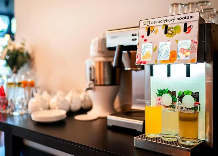 & Chariclea Szálloda 4*